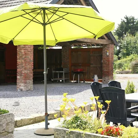Stunning Holiday In Tohogne With Terrace Prázdninový dům